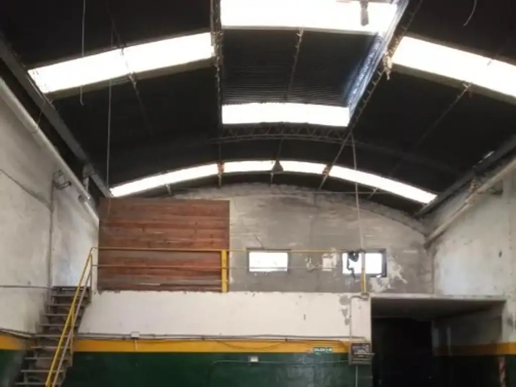 Foto de Galpon Zona industrial Hurlingham 320M2, imagen 1
