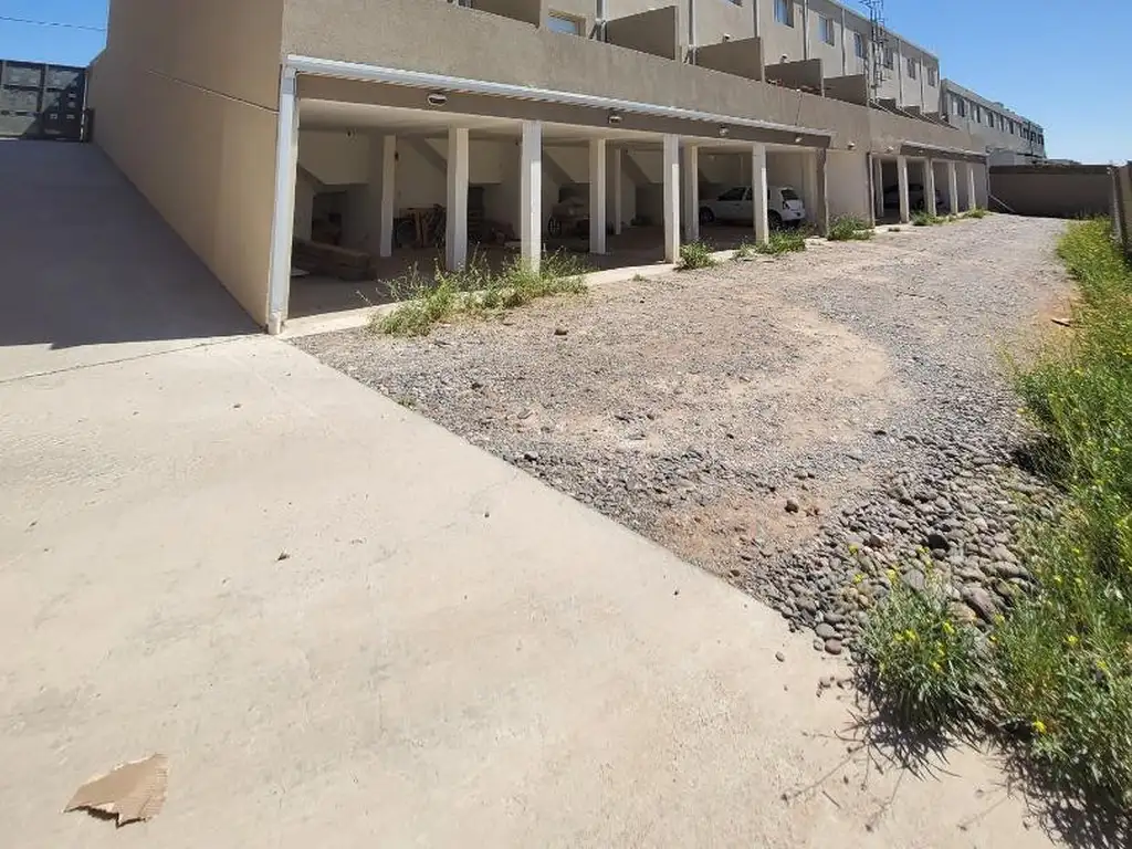Foto de Triplex 2 dorm- garage Terrazas del Nqn, imagen 3