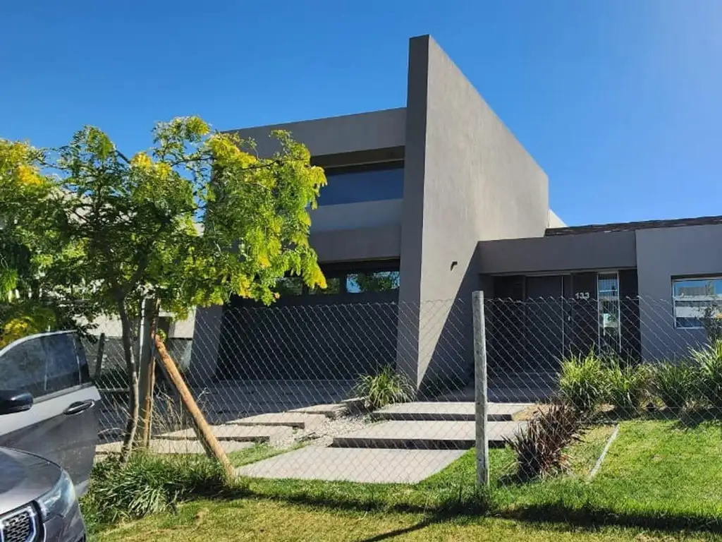 Foto de CASA EN VENTA Bº EL VERGEL, imagen 1
