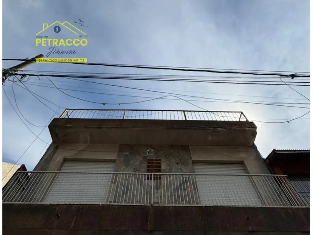 Foto de Casa en planta alta de 2 dormitorios en alquiler, imagen 2