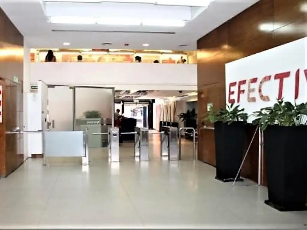 Foto de Local con oficinas sobre Peatonal Florida. Ideal Bancos, imagen 3