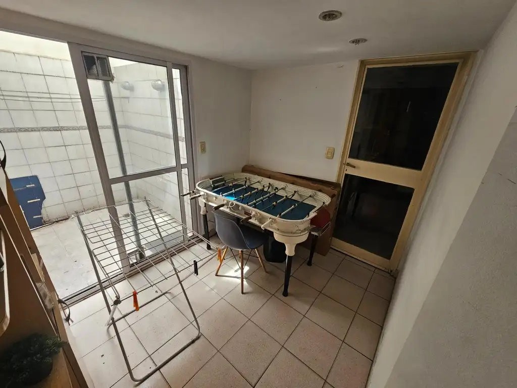Foto de Venta - 4 ambientes c/ dependencia y Cochera - Caballito, imagen 3