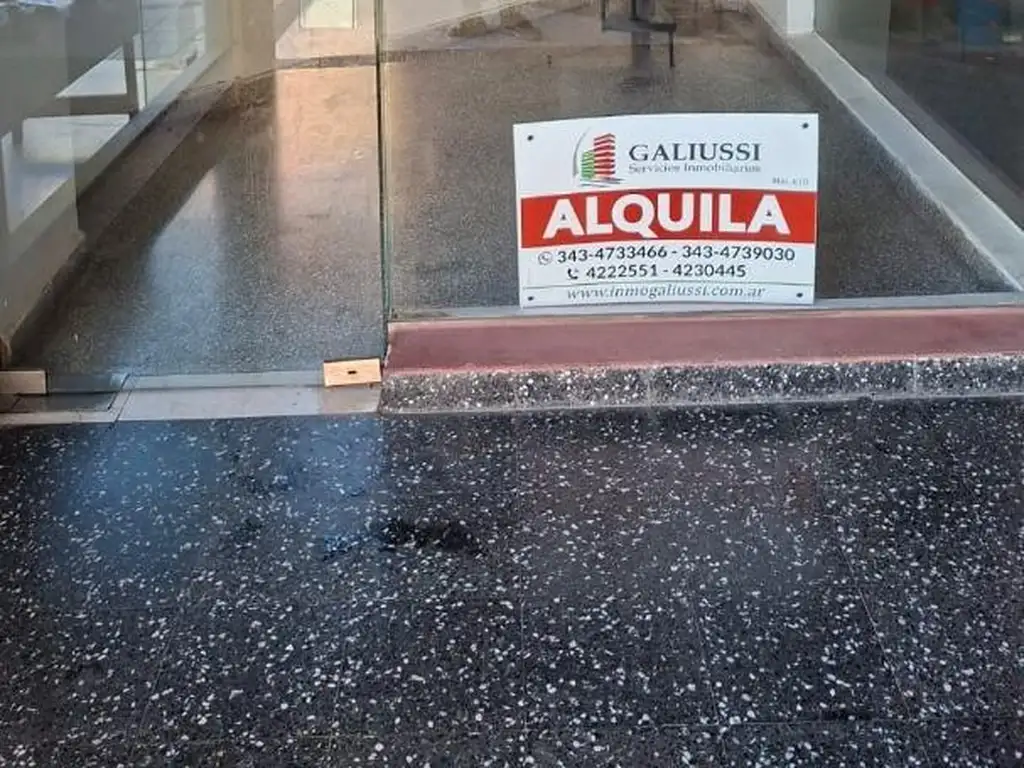 Foto de Alquilo para uso comercial local en pleno centro, imagen 5