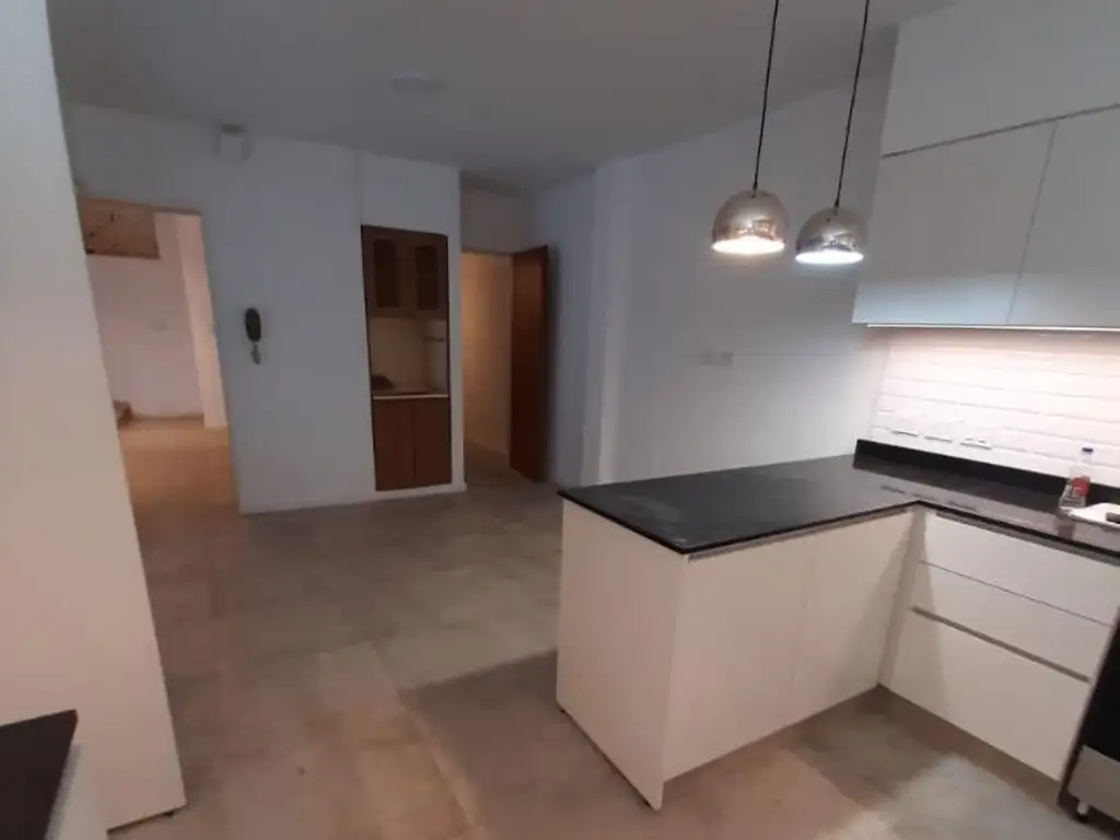 Foto de CASA 3 AMB C/FONDO, GARAGE PARA 2 AUTOS Y DPTO 2 AMB. FONDO, imagen 5