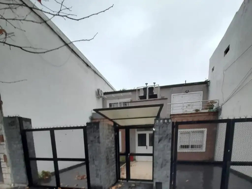Foto de 2 Ambientes Contrafrente En Planta alta, imagen 2