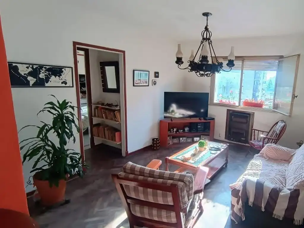 Foto de HERMOSO DEPARTAMENTO 3 AMBIENTES, VILLA DEL PARQUE!!, imagen 2