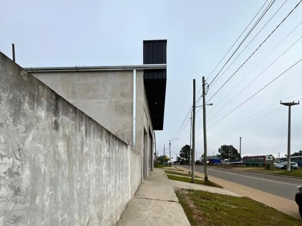 Foto de Depósito, local a estrenar, imagen 5