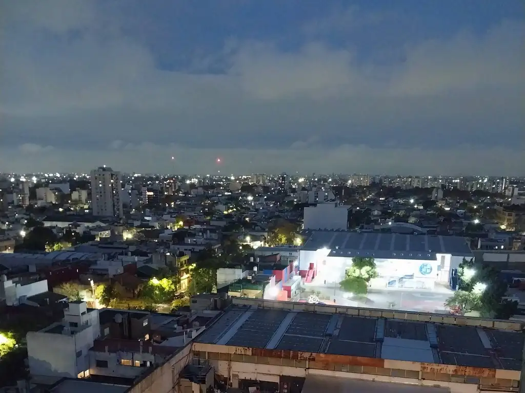 Foto de Excelente 2 Ambientes con Vista Panorámica en Boedo, imagen 1