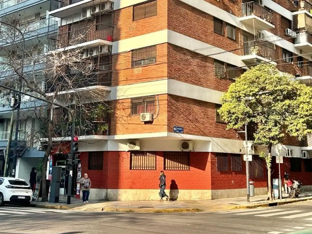 Foto de 3 amb PB al frente con patio, imagen 1