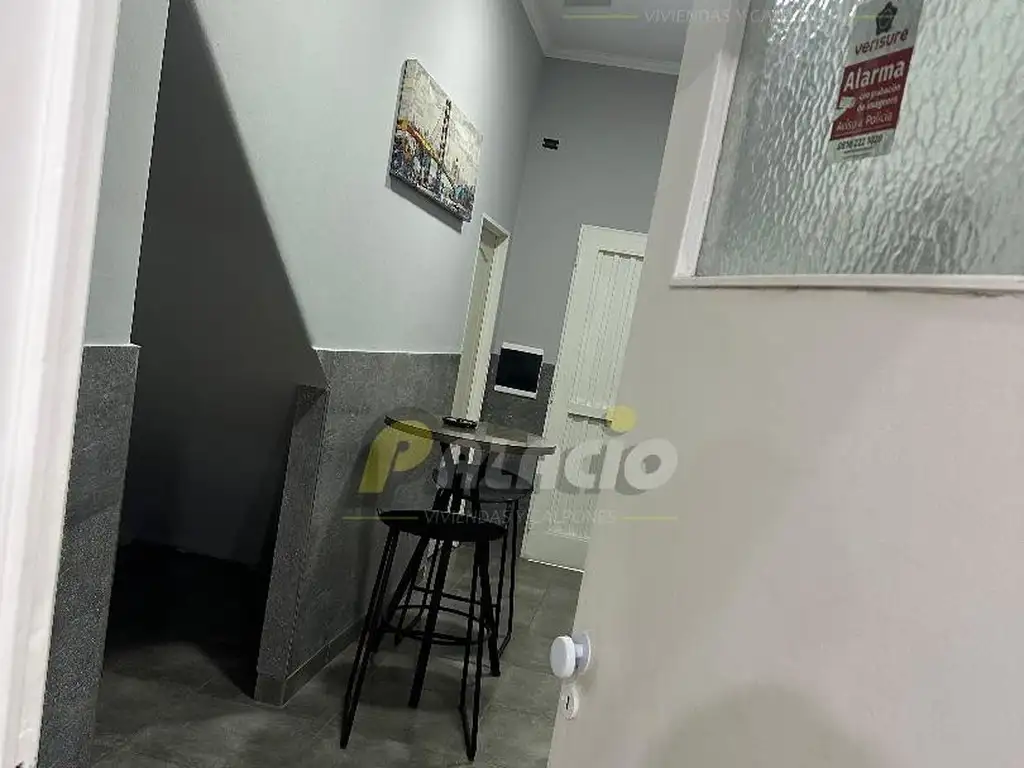 Foto de Amplio Galpón 2200 m2 cubiertos - Con oficinas y Trifásica, imagen 5