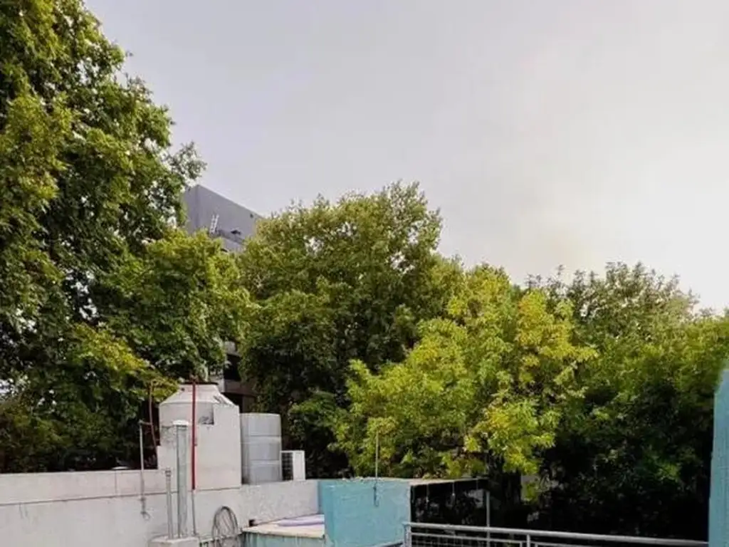 Foto de VENTA DE CASA SAN CRISTOBAL C 4 DORMITORIOS JARDIN, PILETA!, imagen 1