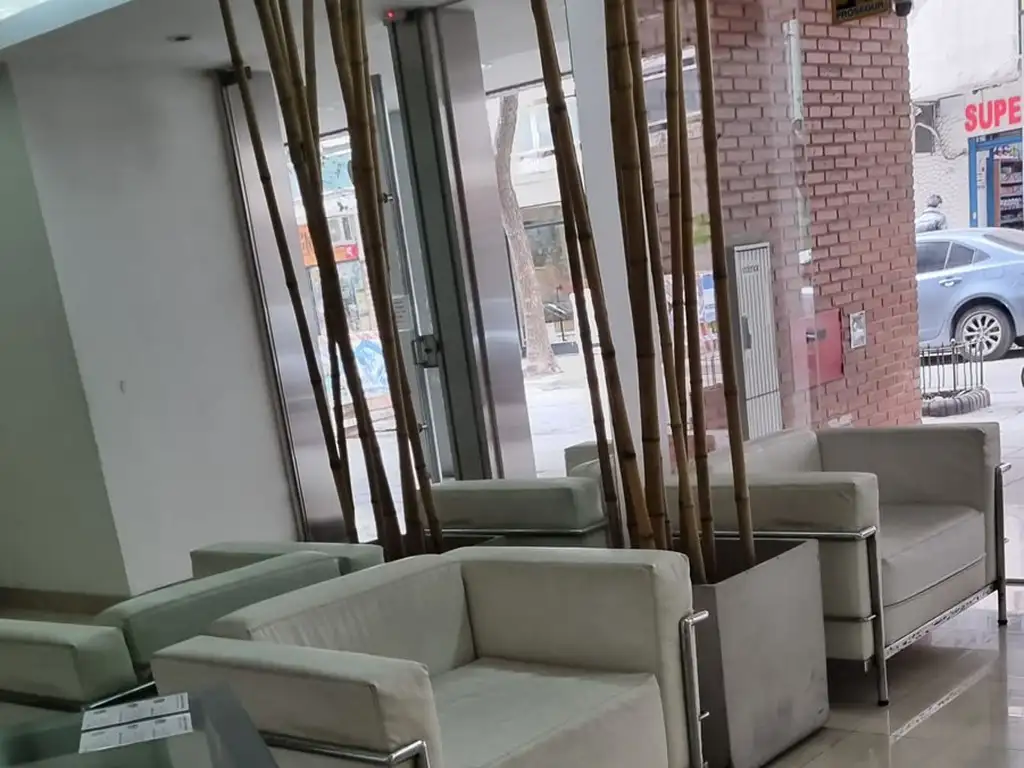 Foto de EXCELENTE DEPARTAMENTO TRES AMBIENTES CON COCHERA, imagen 5