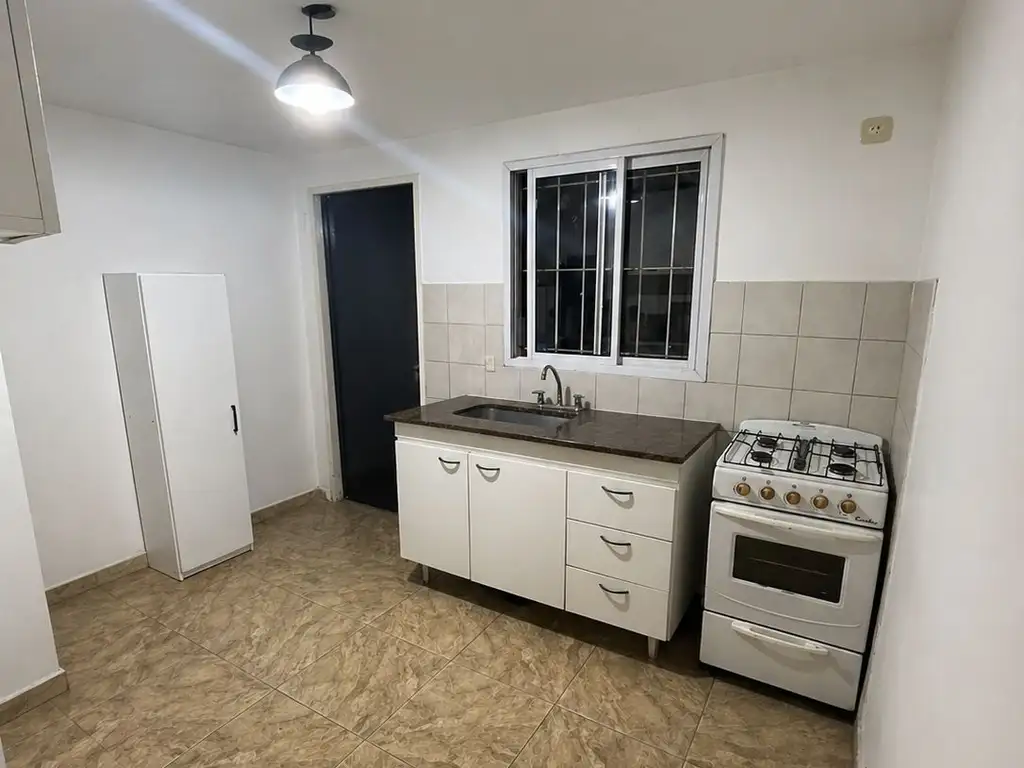 Foto de Alquiler. Duplex. 3 amb con ent p auto y patio de 15 m², imagen 2