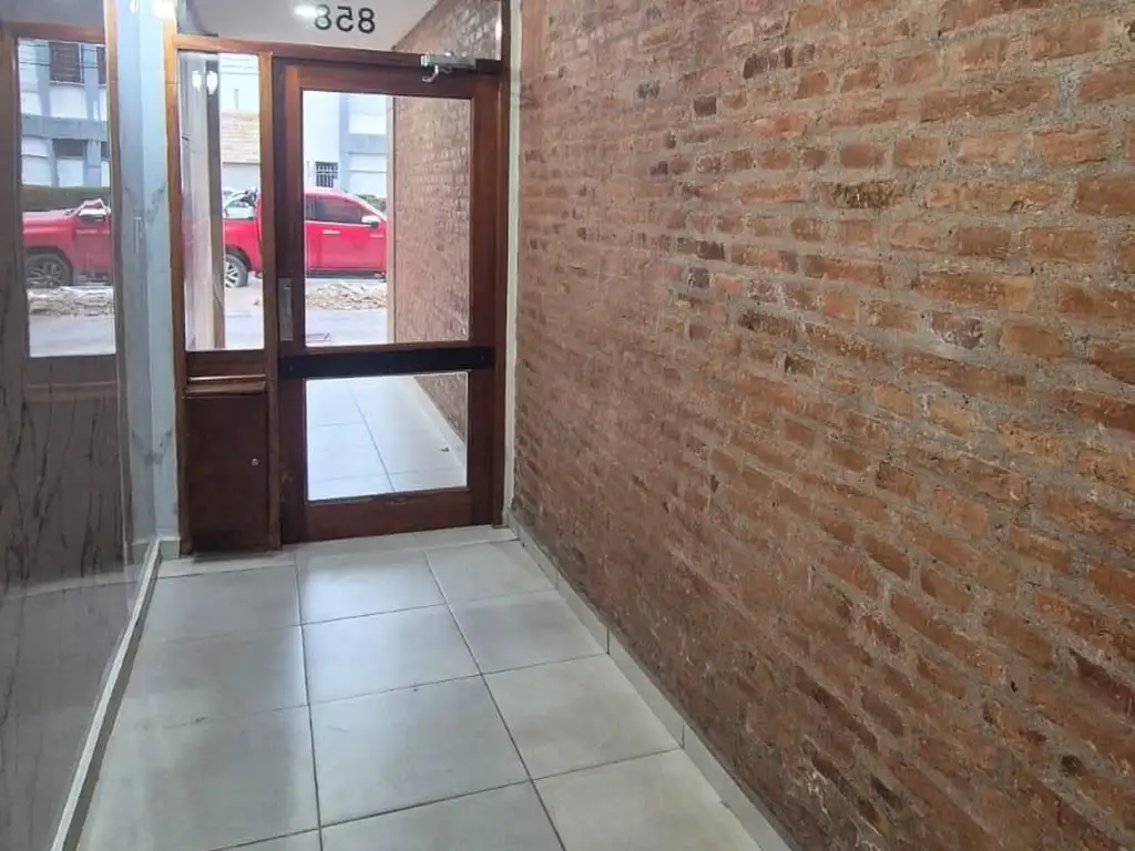 Foto de Departamento en alquiler c/ cochera en Centro, imagen 1
