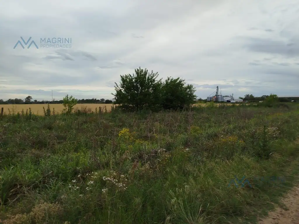 Foto de Campo 2 Has. con Galpón, Silos y Oficina en Ruta 32 y Bv. Acevedo, imagen 1