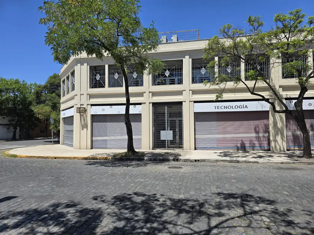 Foto de Terreno frente al Centro Metropolitano de Diseño, imagen 4