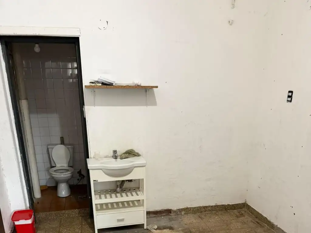 Foto de LOCAL COMERCIAL EN ALQUILER EN PARQUE CHACABUCO, imagen 4