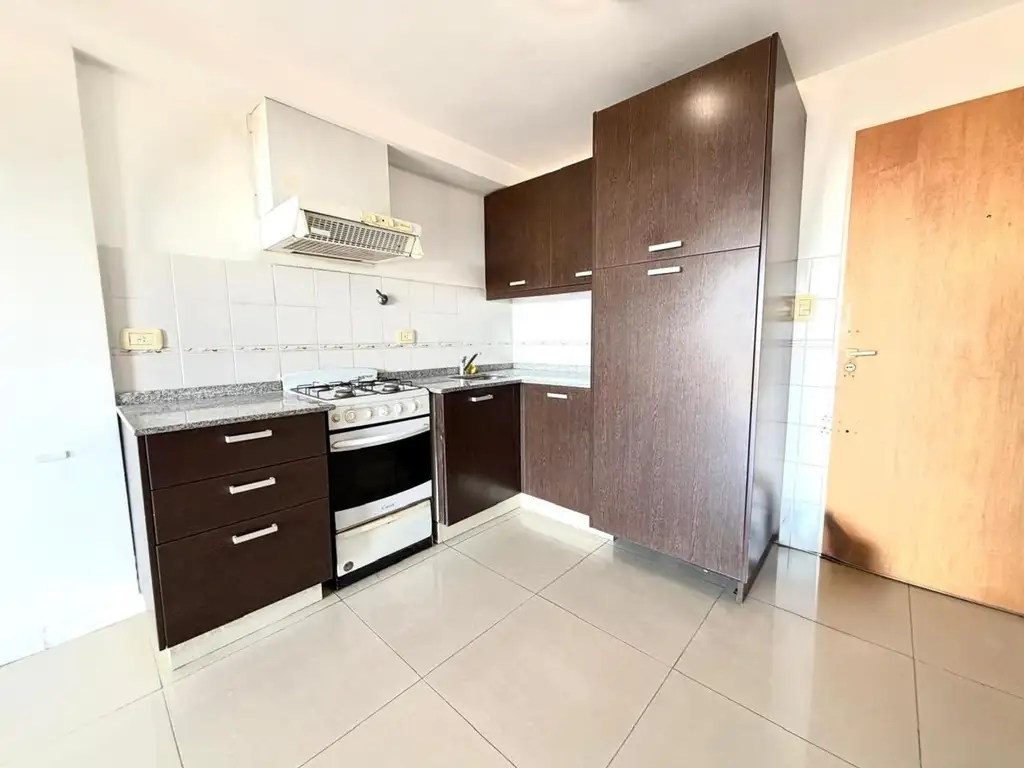 Foto de Departamento monoambiente con cochera en excelente ubicación, imagen 1