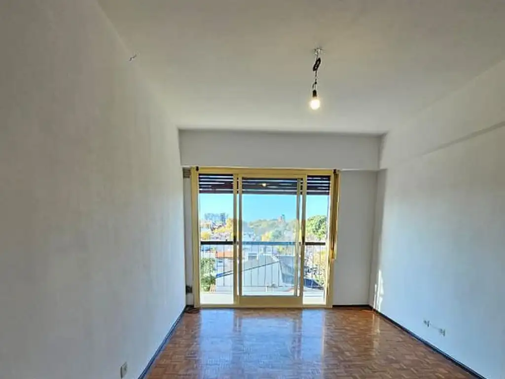 Foto de 3 Ambientes en edificio con Balcon, imagen 1