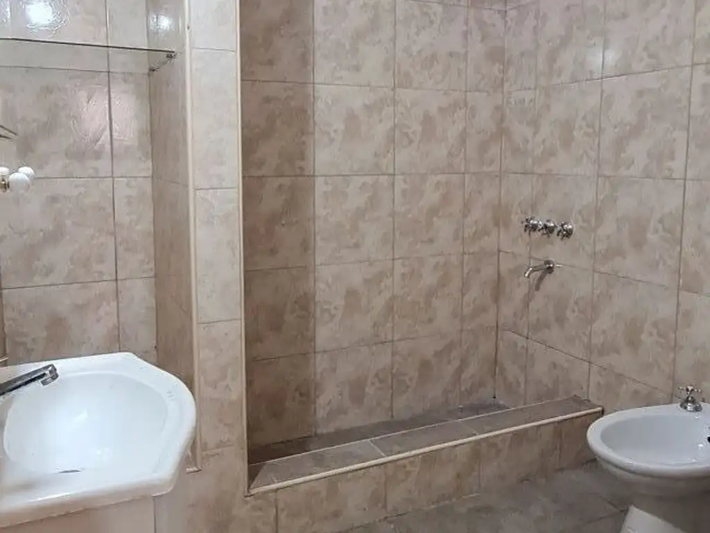 Foto de Alquiler de Depto 2 AMBIENTES en Caseros, Tres de Febrero, imagen 2