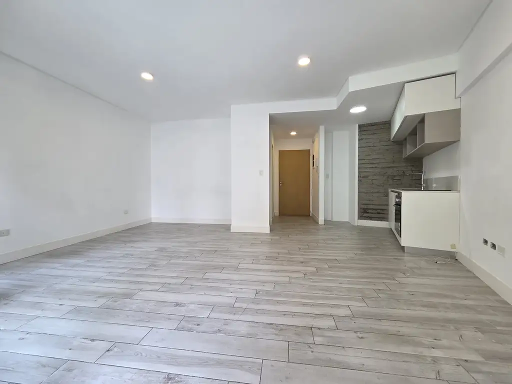 Foto de MONOAMBIENTE DE CATEGORIA CON BALCON EN PALERMO, imagen 1