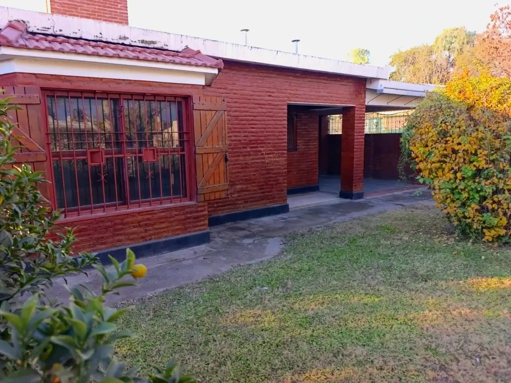 Foto de OPORTUNIDAD - CASA EN VENTA, imagen 2