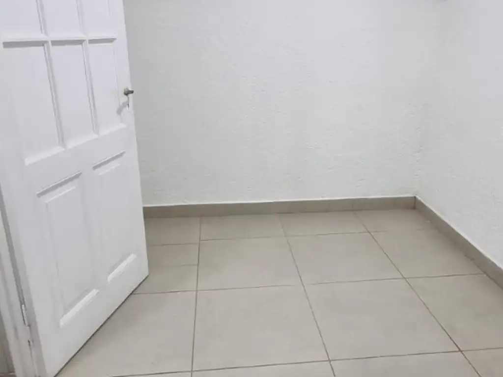 Foto de OFICINAS - PLANTA DIVIDIDA - CENTRO, RESISTENCIA, imagen 2