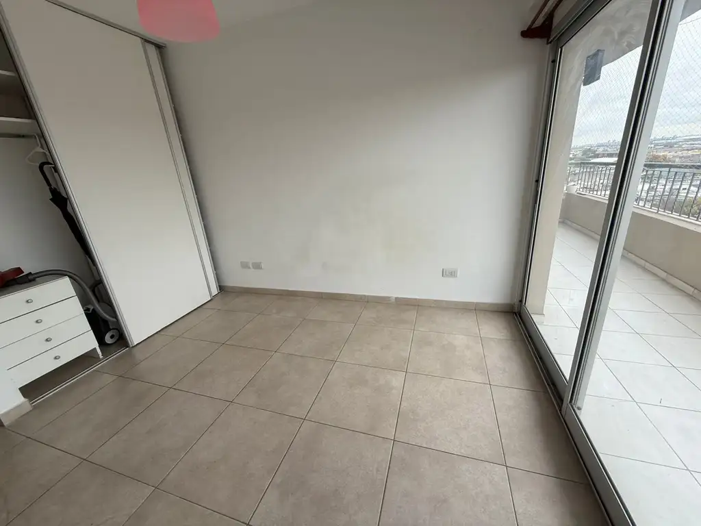 Foto de Departamento en alquiler en Valentín Alsina, imagen 5