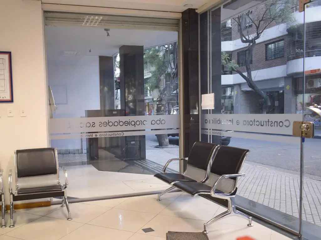 Foto de Local comercial en excelente estado, imagen 1