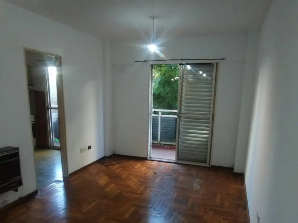 Foto de DEPARTAMENTO 1 DORMITORIO CON BALCON, imagen 4