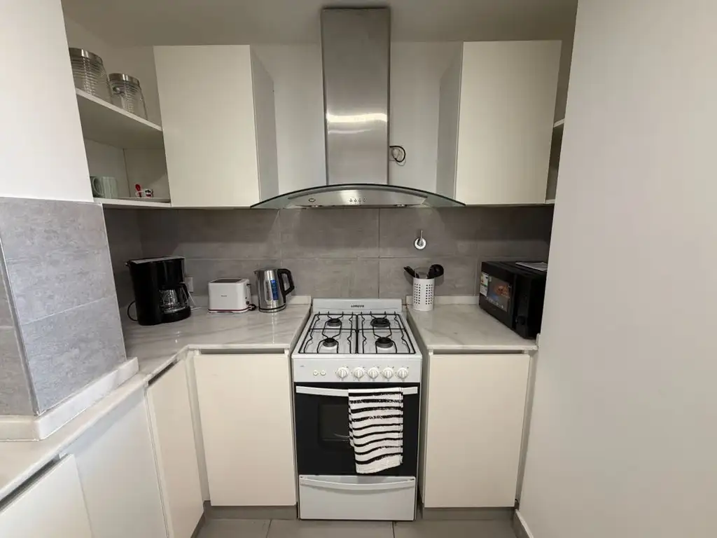 Foto de Departamento en Zte. con dos dormitorios en torre Al Rio en alquiler, imagen 2