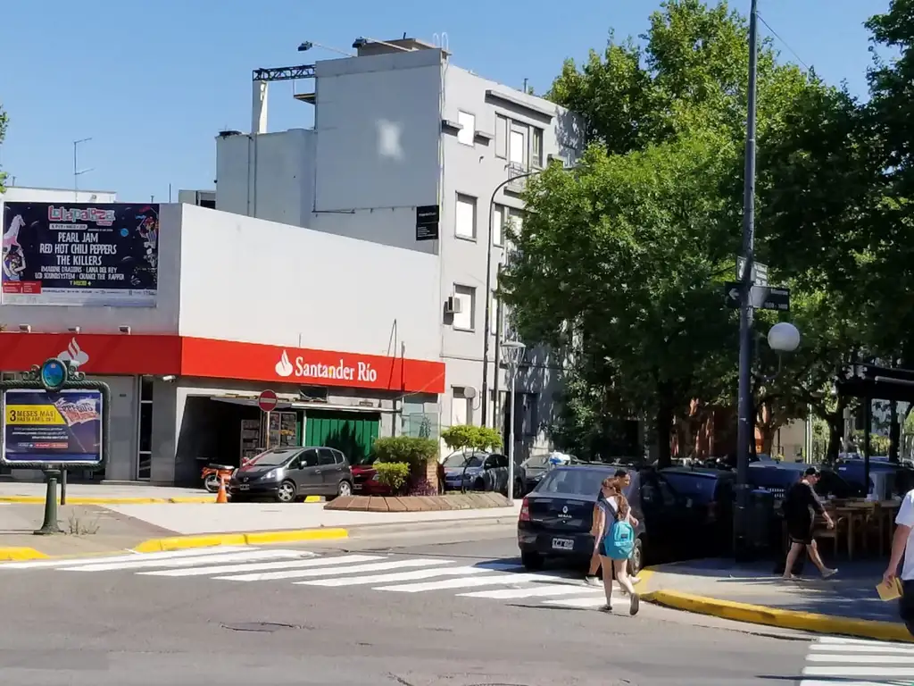 Foto de Edificio de 650 m2 totales, 10 departamentos, lote propio en 4 plantas, imagen 1