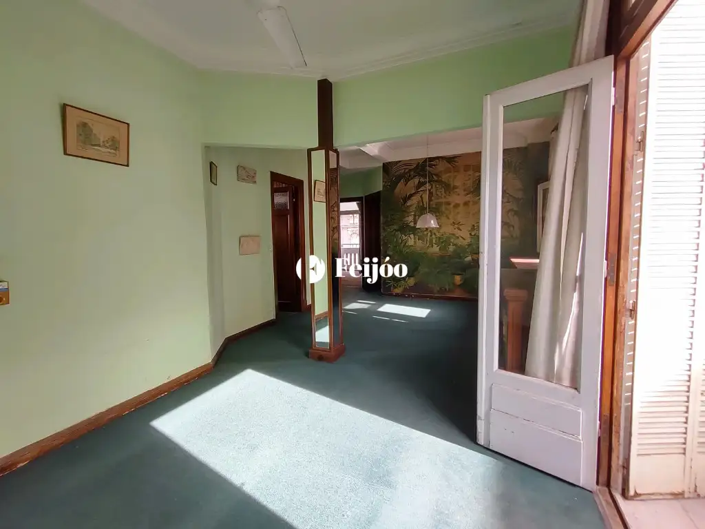 Foto de VENTA | REBAJADO | Semipiso de 3 amb., todo al frente, con balcones, imagen 5