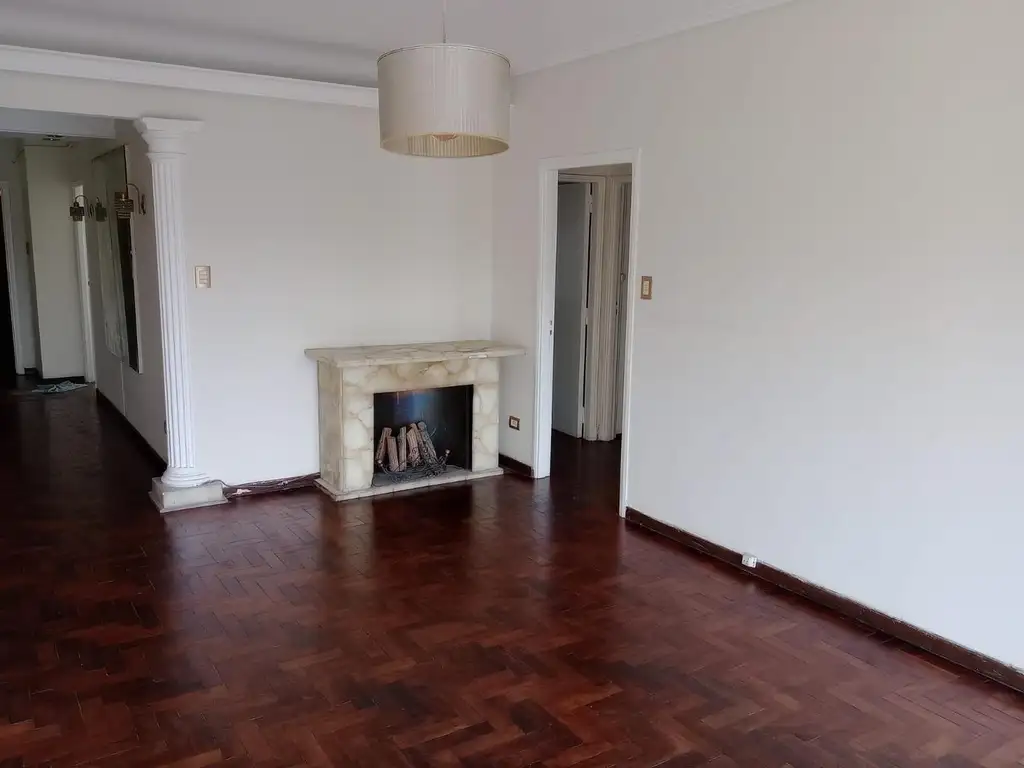 Foto de Departamento 3 ambientes c/dep. a mts estación Liniers, imagen 1