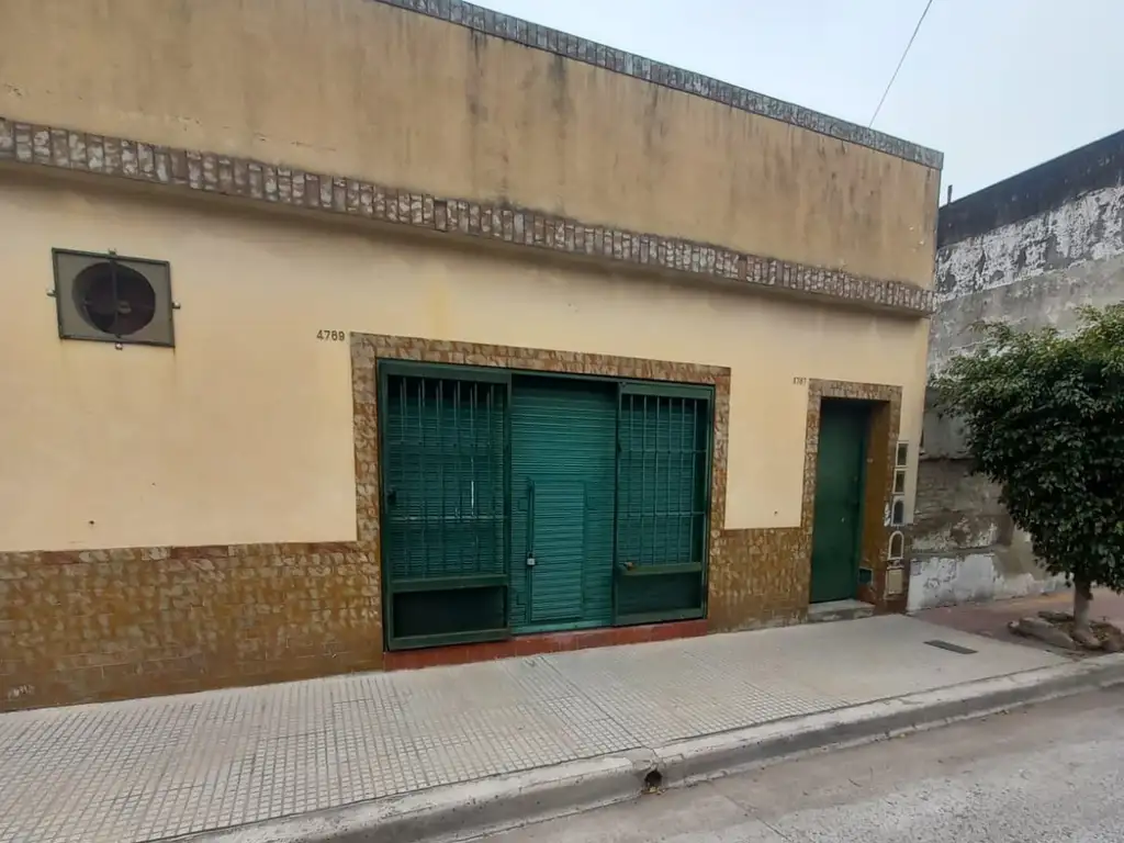 Foto de Alquiler Local/Depósito en velez Sarfield, imagen 2