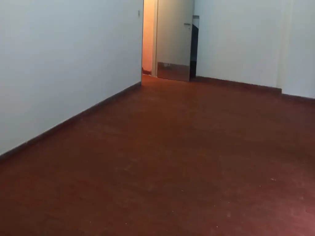 Foto de Alquiler Local/Depósito en velez Sarfield, imagen 1