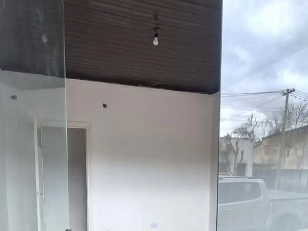 Foto de ALQUILER LOCAL céntrico en MATHEU, imagen 3