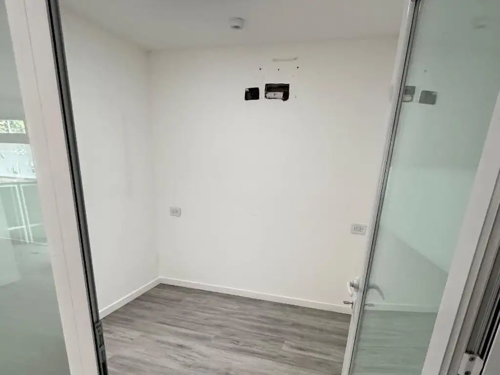 Foto de ALQUILER DE OFICINA GRANADERO BAIGORRIA, imagen 3