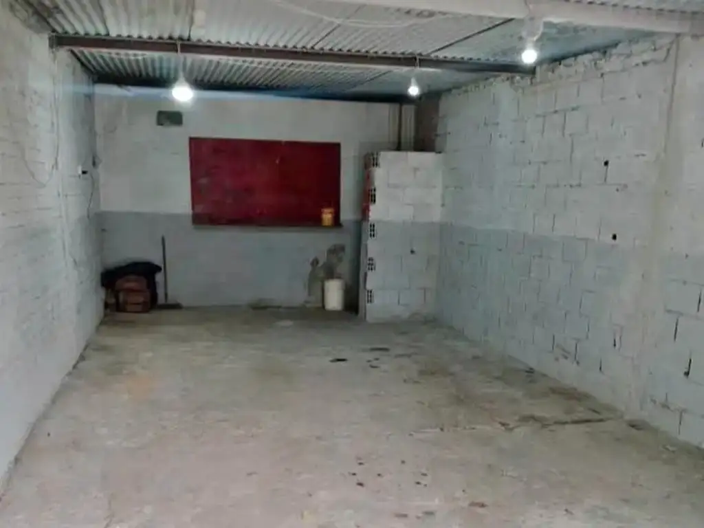 Foto de SE ALQUILA LOCAL PARA TALLER O SIMILAR LOMA HERMOSA, imagen 1