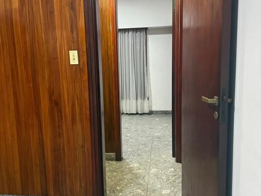 Foto de Local en Alquiler en Zarate Centro, Zárate, G.B.A. Zona Norte, imagen 2