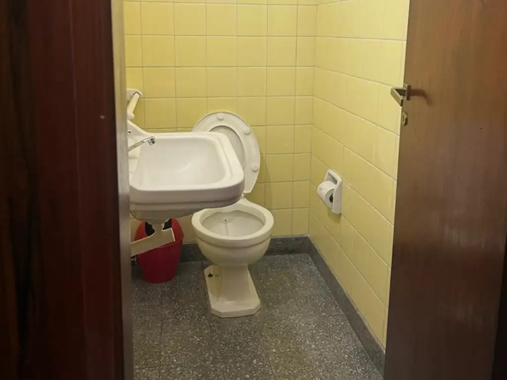 Foto de Local en Alquiler en Zarate Centro, Zárate, G.B.A. Zona Norte, imagen 1