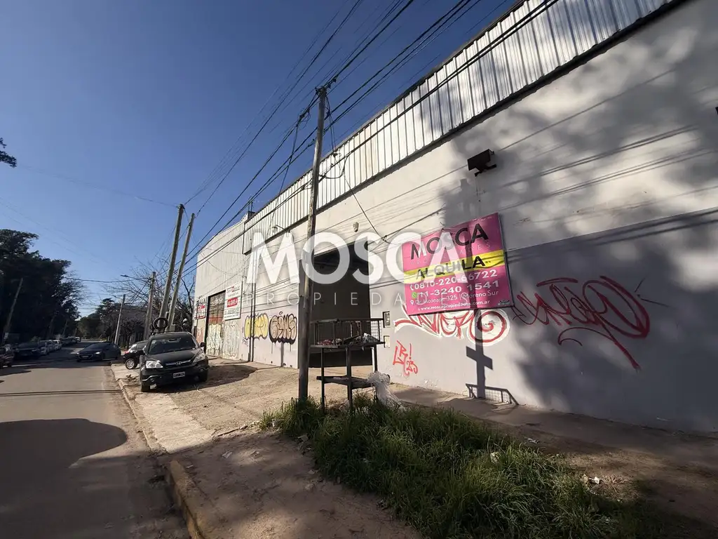 Foto de Depósito en pleno centro de Moreno, imagen 1