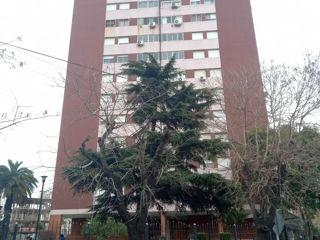 Foto de ALQUILER DEPARTAMENTO 3 AMBIENTES EDIF 48 SOBRE AVDA GRAL PAZ, imagen 1