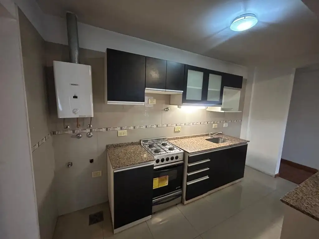 Foto de Hermoso Departamento 2 amb + Cochera, imagen 1