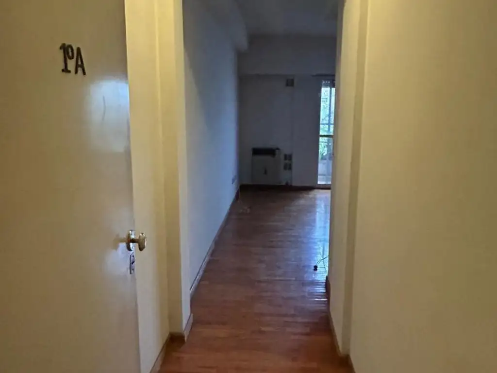 Foto de Hermoso Departamento 2 amb + Cochera, imagen 2