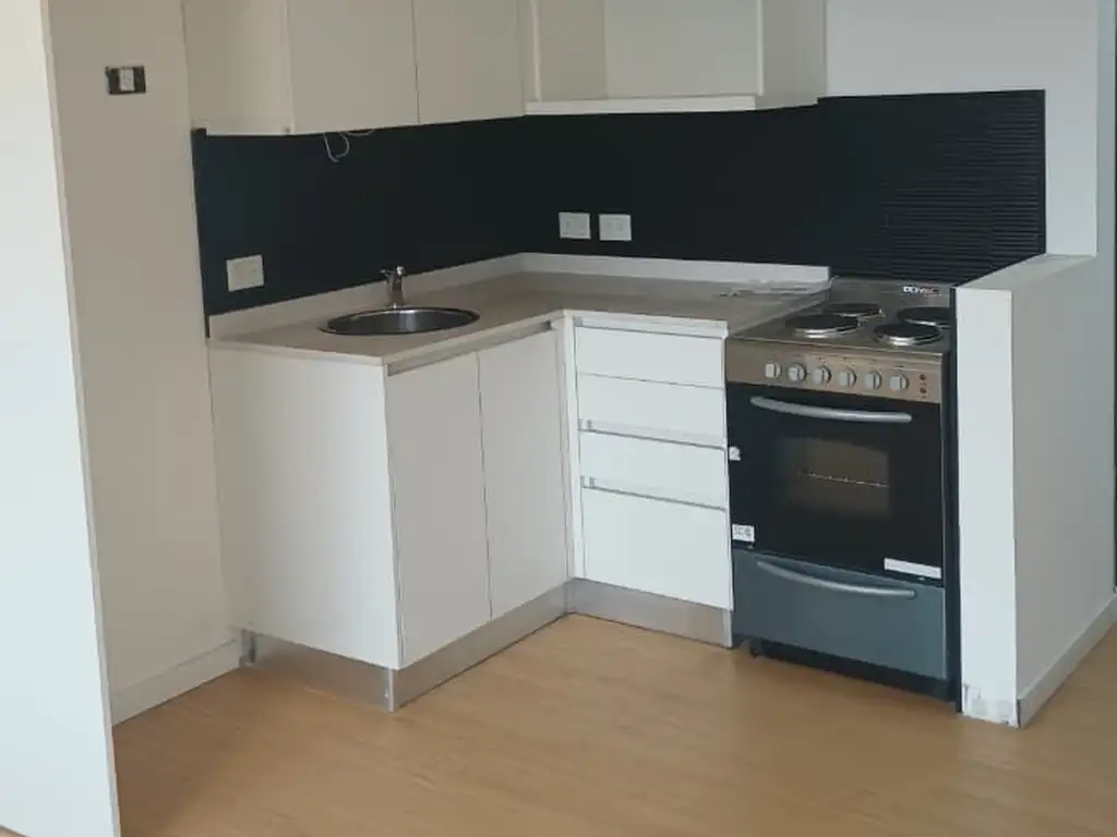 Foto de Venta-monoambiente Amplio-frente-colegiales, imagen 4