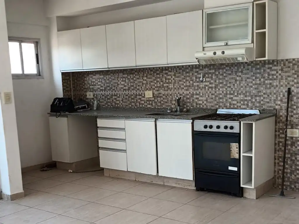 Foto de EXCELENTE OPORTUNIDAD VENTA 2 Ambientes!, Frente, Esquina, con dos, imagen 5