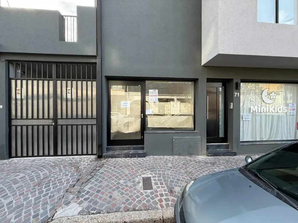Foto de Alquiler de Local Centrico 3x5 con Baño, imagen 1