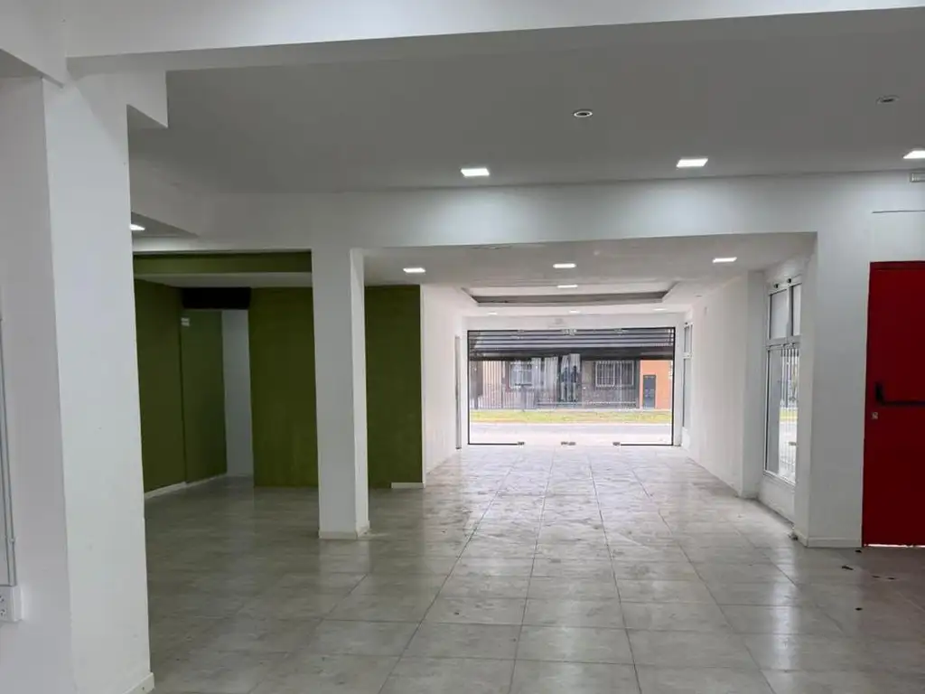 Foto de SALON EN ALQUILER, imagen 2
