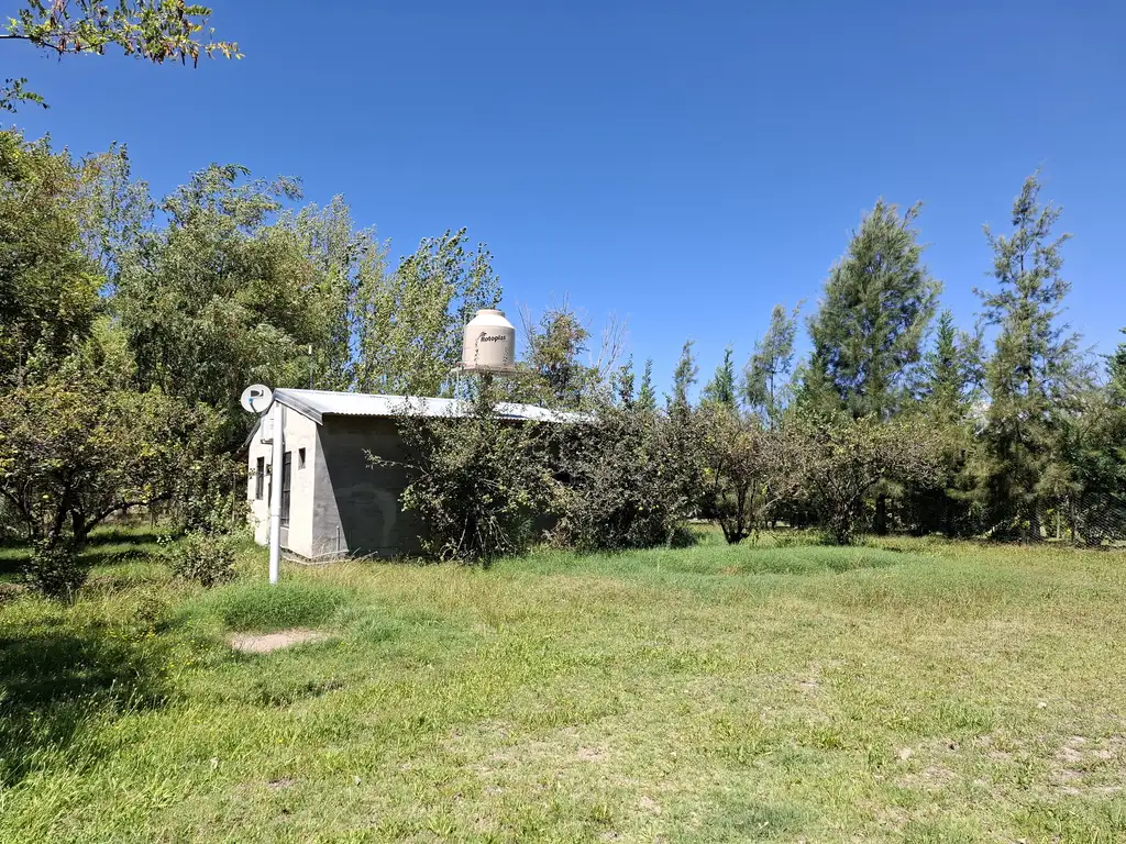 Foto de Cabaña en venta con amplio lote en Cuadro Nacional, imagen 2